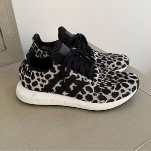 Adidas Swift Run 1.0 Sneakers
